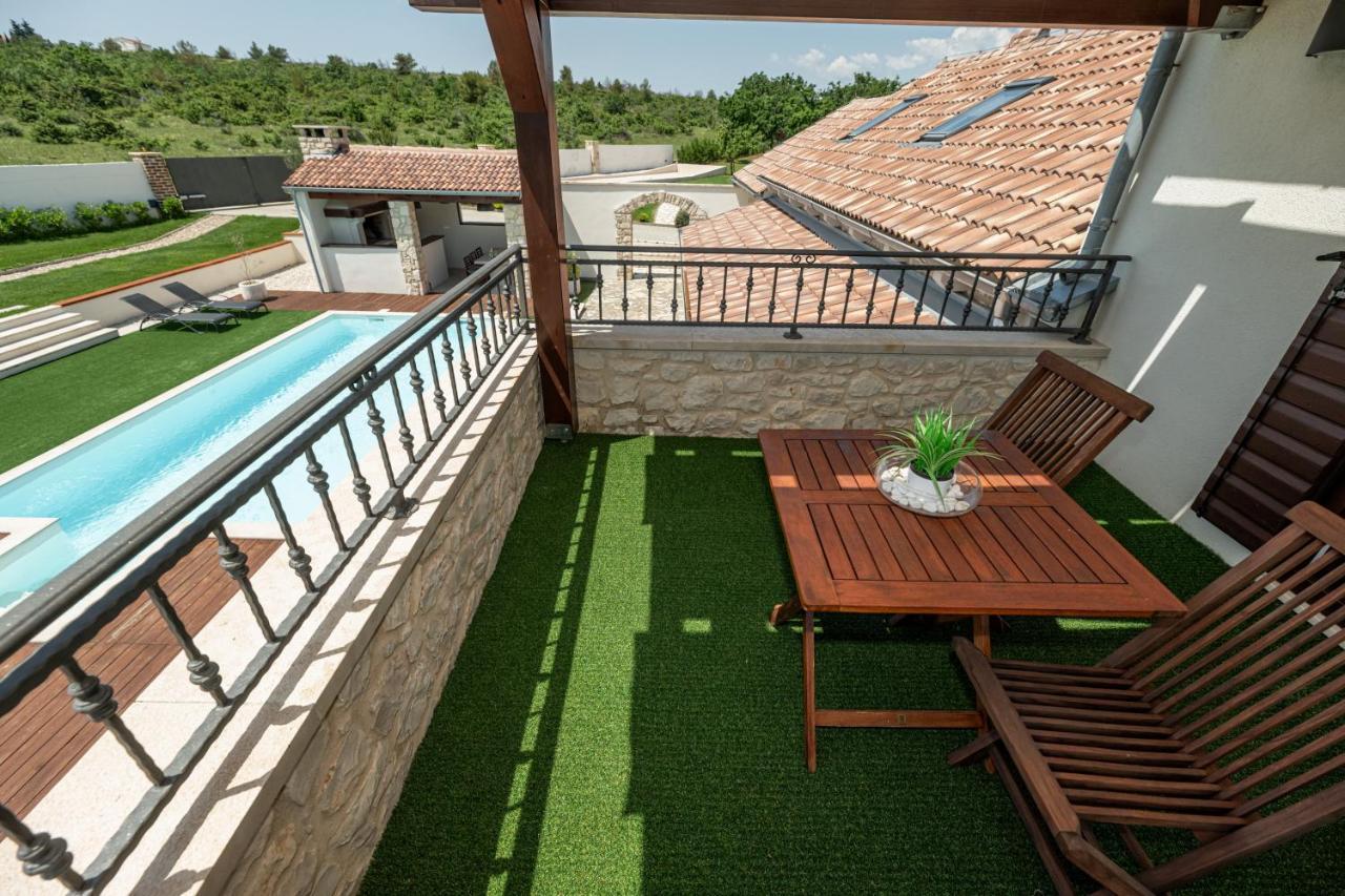 Вилла Casa Di Nikola Slivnica Экстерьер фото